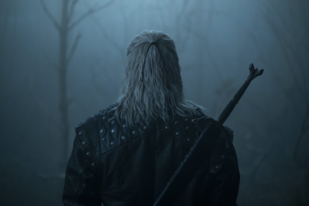 The Witcher, Liam Hemsworth nella quarta stagione della serie Netflix: prime immagini